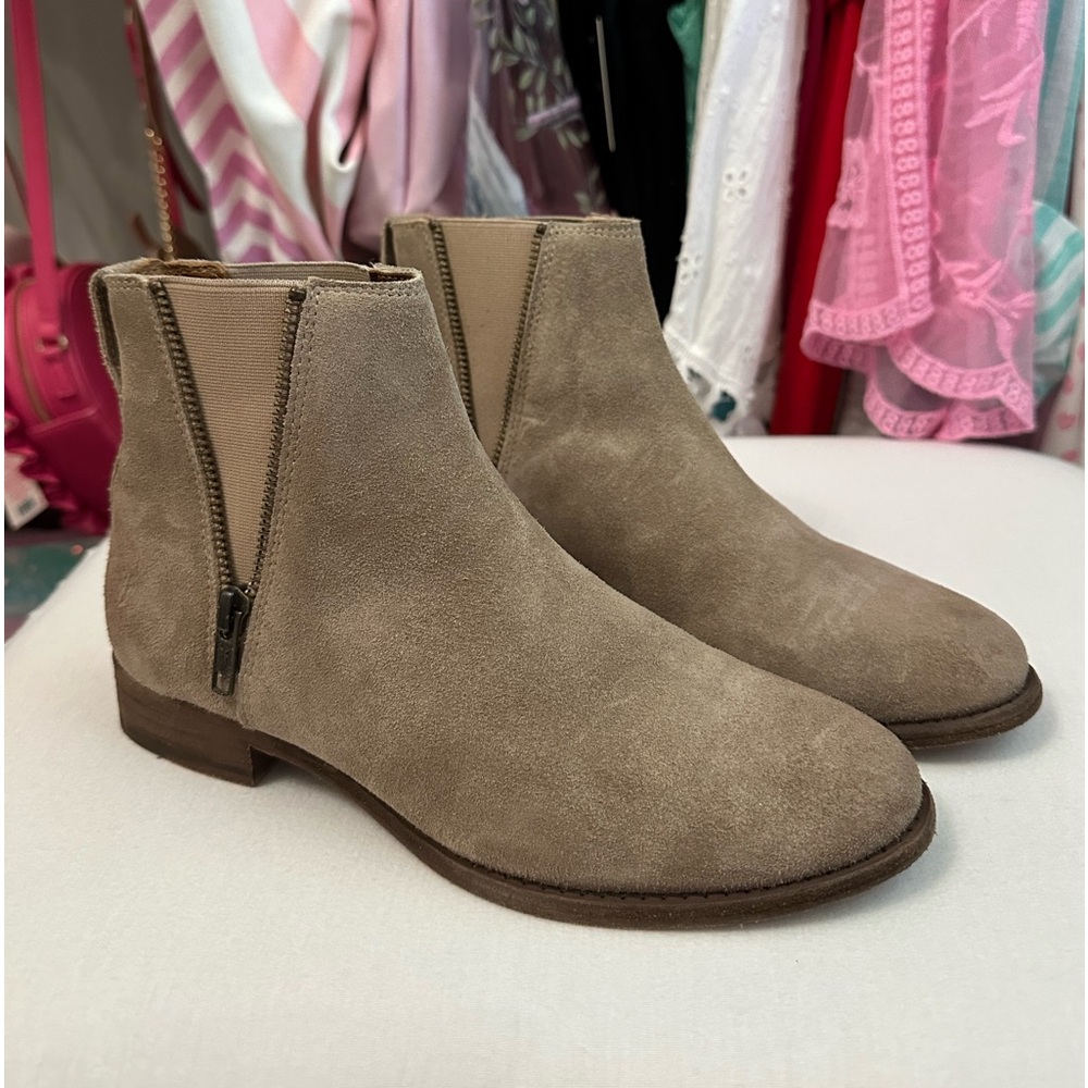 Frye Carly Leather Zip Chelsea Booties Woman's Size 7.5